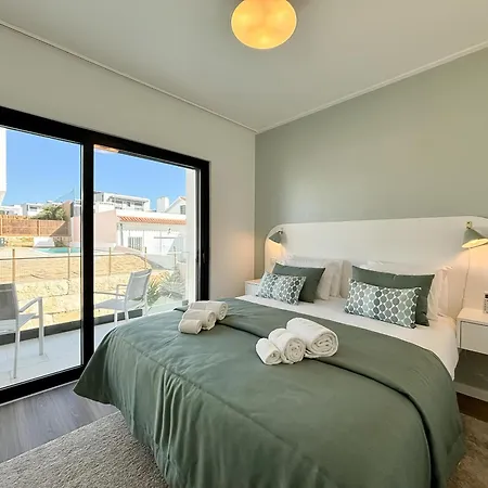 Casa Do Cruzeiro - By Sch *