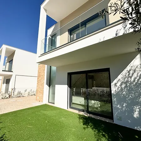 Casa Do Cruzeiro - By Sch